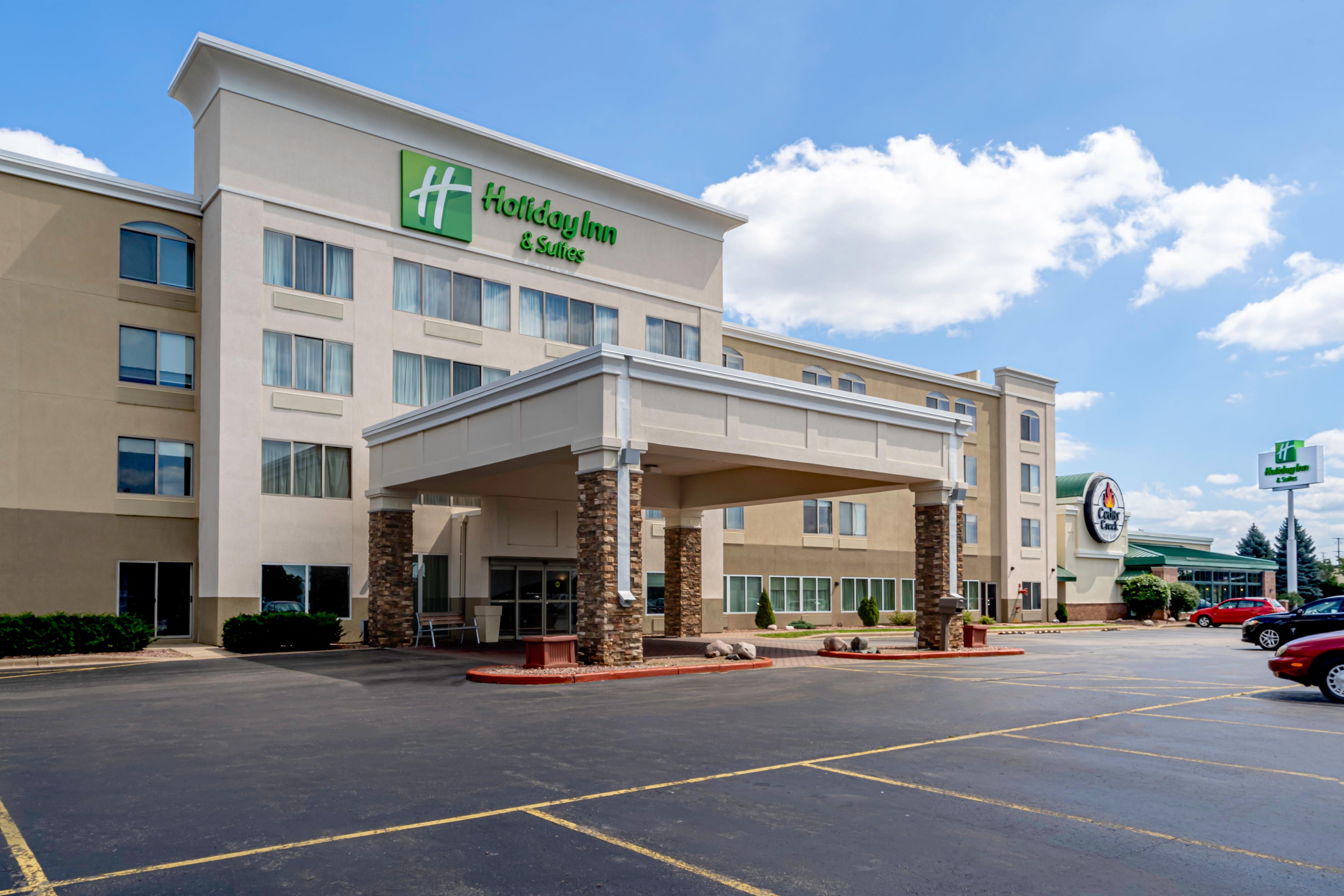 Holiday Inn & Suites Wausau-Rothschild By Ihg Exterior photo