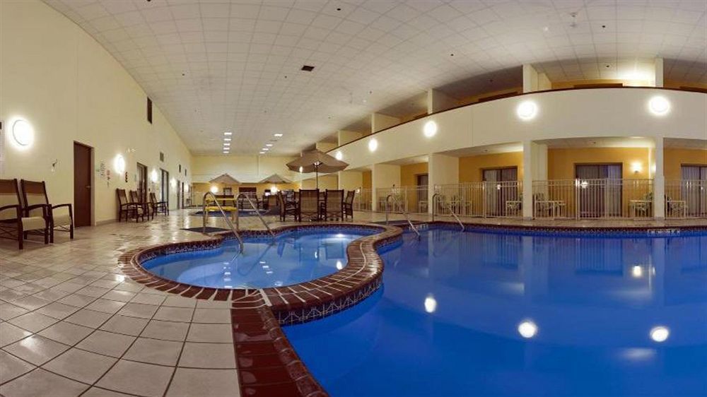 Holiday Inn & Suites Wausau-Rothschild By Ihg Exterior photo